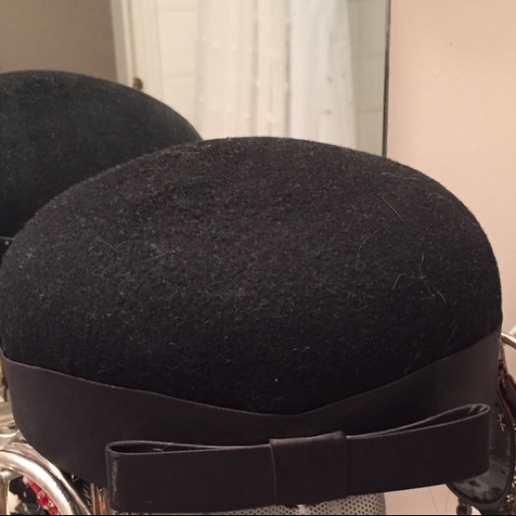 Vintage Eaton’s Black Felt Hat With Bow - Picture 7 of 8